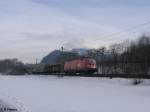 1116 235 verlsst Kufstein in Richtung Wrgl mit einem gemischtem Gterzug.