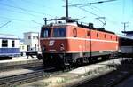 ÖBB 1044.004-8 in St.Pölten am 03.08.1986.