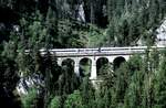 ÖBB 4010 Transalpin als Doppeltraktion fährt am Semmering in Richtung Wien am 09.08.1986.