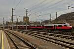 Trieb Zug der BR 4746, in Doppeltraktion, kommen im Bahnhof von Linz an. 06.05.2026