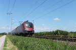 1116 214 mit dem RJ 60 Budapest Kaletipu - Mnchen bei Pulling bei Freising.