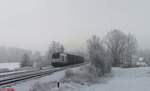 248 001 von Railsystem RP Vectron Dual Mode, angemietet für Testzwecke von der SETG, heute mit dem 1660T Hackschnitzelzug mit reine Ziegler Group Hackschnitzelcontainer kurz nach dem