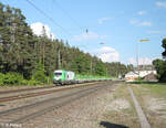 ER20 05 zieht mit einem leeren Holzzug durch Ochenbruck in Richtung Nürnberg. 12.05.24