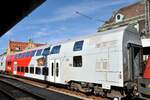Doppelstockwagen des City Shuttle  Wiesel  A-ÖBB 50 81 26-33 079-6 Bmdz dl in Lindau-Insel am 12.09.2022.
