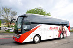 Setra 511 HD von Blaguss Reisen aus Wien in Krems gesehen.