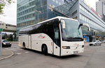 Volvo 9700 von Vienna Airport Lines in der Wagramerstrae bei der UNO-City gesehen.