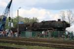 Auch im Bw stehen einige ausrangierte Dampfloks, die zum Fest als  Kletterger�st  herhalten mussten (Wolsztyn, 03.05.2008).
