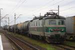 STK 183 009 mit Kesselwagenzug in Gniezno am 26.08.2014