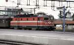 Rc 6 Nr.1414, von ASEA Baujahr 1987, in Hallsberg am 01.08.1994 (Diascan).Die Stationierung war 1988 Hagalund.