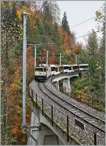 Die MOB GDe 4/4 6006 ist mit einem Parnoramic Express kurz nach Les Avants auf dem Weg von Zweisimmen nach Montreux.