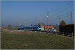 In weiten Kurven windet sich das Trasse der Strecken von Romont nach Vuisternens-devant- Romont, um die gut achzig Höhenmeter zu überwinden.