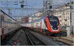 Ein SBB RABDe 502  Twindexx  als IR 15 von Gneève-Aéroport nach Luzern erreicht den Bahnhof vn Genève.