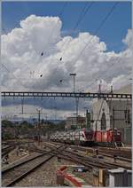 Der SBB RABe 511 026 von Annemasse nach St-Maurice erreicht Lausanne.