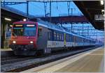 Der SBB NPZ RE Neuchâtel - Frasne vor seiner Abfahrt in Neuchâtel.