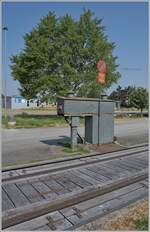 In Ramsen seht diese schöne Gleiswage. Gleiswagen waren früher auf fast allen Bahnhöfen zu finden, doch mit dem Rückgang des Wagenladungsverkehrs bzw. mit der Schliessung einer Vielzahl von Verladepunkten, sind auch die Gleiswagen kaum mehr zu finden, und die wenigen die es noch gibt, sind nicht mehr im Einsatz. 

18. Juni 2023