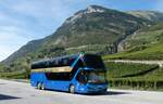(279'975) - Gander, Ch�teau-d'Oex - Neoplan am 6.