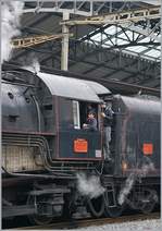 Der RE nach Romont und der IR nach Luzern sind abgefahren; in Kürze erhält der Dampfzug  freie Fahrt Richtung Palézieux und damit die bis zu 22 Promille  steile Rampe durchs Lauvaux