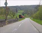 Die RVT-Fahrt zum Feldschlösschen.

Ae 3/6 III 10264 mit dem RVT-Zug beim Schloss Angenstein. April 2023. 