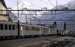 Re 4/4 I im Zugverband in Flüelen am 30.05.1981.