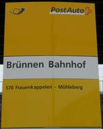 (156'104) - PostAuto-Haltestellenschild - Bern, Brnnen Bahnhof - am 26. Oktober 2014