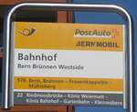 (209'707) - PostAuto/BERNMOBIL-Haltestellenschild - Bern Brnnen Westside, Bahnhof - am 15.
