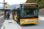 (281'561) - Fl�ck, Brienz - Nr. 3/BE 568'700/PID 5426 - Setra am 16. Oktober 2025 beim Bahnhof Brienz