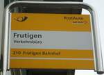(130'997) - PostAuto-Haltestellenschild - Frutigen, Verkehrsbro - am 15.