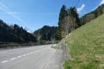 (286'224) - AFA-Haltestelle am 18. April 2026 in Frutigen, Rohrbach