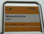 (131'008) - PostAuto-Haltestellenschild - Spiez, Niesenbrcke - am 15.
