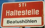 (137'050) - STI-Haltestellenschild - Sundlauenen, Beatush�hlen - am 28.