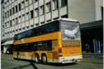 (066'727) - PostAuto Graubnden - GR 102'368 - Neoplan (ex P 27'805) am 20.