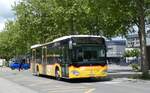 (287'067) - CarPostal Ouest - VD 608'086/PID 10'990 - Mercedes (ex JU 43'870) am 16. Mai 2026 beim Bahnhof Yverdon