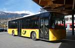 (282'091) - Lathion, Sion - Nr. 15/VS 202'870/PID 10'493 - Volvo am 6. November 2025 beim Bahnhof Sion