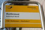 (138'054) - PostAuto-Haltestellenschild - Rotkreuz, Bahnhof Nord - am 6.