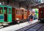 Der wunderschön aufgearbeitete zweiachsige 3.Klasse Abteilwagen mit Gepäckabteil CF²  21 der Aigle–Leysin-Bahn (AL), seit 1973 bei der Museumsbahn Blonay–Chamby hier am 27.