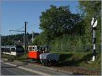 Autour de la voie ferrée / Rund um die eiserne Bahn (Herbstevent 2024) - Der kleine RB (Réseau Breton) Dm 2/2 N° 3 der Blonay-Chamby Bahn verlässt gut besetzt den Bahnhof von