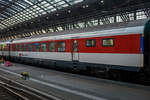 SBB Speisewagen/Restaurant WRm 61 85 88-94 113-7 CH-SBB (Umbau aus 88-75 113), eingereiht als Wagen Nr.