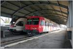 Der neuste  Schülerzug  im Vallée de Joux: Ein SBB (!) Domino in Travys Farbgebung besteht aus dem RBDe 560 384-0 (RBDe 560 DO 94 85 7560 384-0 CH-SBB), dem B NPZ DO 50 85 29-43 384-1 CH-SBB