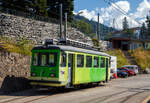 TPC 125 Jahre BVB! (Les TPC célèbrent les 125 ans du BVB!):
Der dreiachsige Triebwagen TPC BVB Be 2/3 - 15 ist am 10.September 2023 in Villars-sur-Ollon abgestellt, hier wird er noch öfter zum Rangierdienst eingesetzt.

Der dreiachsige Triebwagen (Straßenbahntriebwagen) wurde 1948 von SWS (Schweizerische Wagons- und Aufzügefabrik AG) in Schlieren gebaut, die elektrische Ausrüstung ist von der MFO (Maschinenfabrik Oerlikon). Geliefert wurde er für den reinen Adhäsions-Straßenbahnbetrieb der BVB - Bex–Villars–Bretaye-Bahn. 

TECHNISCHE DATEN:
Spurweite: 1.000 mm
Achsfolge: A' 1' A'
Inbetriebsetzung: 1948
Länge über Puffer: 10.730 mm
Gewicht: 15,0 t
Höchstgeschwindigkeit: 40 km/h
Maximale Neigung: 57 ‰ (Adhäsion)
Sitzplätze: 29
Stehplätze: 32
Fahrleitungsspannung: 750 V = (heute 1500 V =)
Kupplung: +GF+

Für das 3,3 Kilometer lange Teilstück Bex–Bévieux und den 5,6 Kilometer langen Abschnitt Gryon – Villars-sur-Ollon – (bis 1961bis Chesières) wurden Straßenbahn Triebwagen beschafft. Die neusten Triebwagen waren die Be 2/3 Nr. 15 und 16, die 1948 von SWS und MFO geliefert wurden und bis zur Einstellung des Trambetriebs (1961) im Einsatz standen. Zudem konnten die BVB Motorwagen von Straßenbahnbetrieben erwerben, wie der Be 2/2 Nr. 9 der Verkehrsbetriebe Zürich oder der 1948 übernommene Be 2/2 Nr. 9 der eingestellten Straßenbahn Biel.

Die Abschnitt Bex–Bévieux wurde von Beginn an als Straßenbahn betrieben. Bis zum 15. Dezember 2002 wurde die Strecke jede Stunde von einem Adhäsionstriebwagen befahren, der für die Strecke etwa 12 Minuten benötigte. Die letzten anderthalb Jahre verkehrten nur noch fünf Kurspaare am Morgen. Danach verschwanden sechs Haltestellen zwischen Bex und Bévieux, die anderen sechs werden von den stündlichen Zügen von und nach Villars bedient. Bis 2015 verkehrte ein morgendliches Kurspaar von Bevieux zum Bahnhof und zurück. Dieses Kurspaar wurde von einem der beiden dreiachsigen Tramwagen geführt.

Neben den direkten Zügen Bex–Villars–Chesières mit Fahrzeugen, die die Zahnradstrecke ins Tal befahren, verkehrten Straßenbahnkurse mit Tramwagen zwischen Gryon und Chesières im reinen Adhäsionsbetrieb. Die Straßenbahnlinie wurde während vielen Jahren von Touristen und Einheimischen benutzt. Nachdem Chesières mit einer direkten Buslinie von Aigle erschlossen wurde, verlor der Trambetrieb an Bedeutung. Mit dem zunehmenden Individualverkehr empfand man die Straßenbahn auf den schmalen Straßen zunehmend als Hindernis, sodass der Betrieb auf dem Teilstück Villars–Chesières am 30. September 1961 vorläufig und am 1. Dezember 1963 endgültig eingestellt wurde. Das Tram wurde durch eine Buslinie ersetzt, die Strecke 1964 abgebrochen.

Als Saisonverstärkung verkehrten zwischen Gryon und Villars-sur-Ollon immer noch einer der beiden Straßenbahn Triebwagen Nr. 15 und 16.