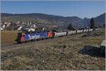 Die SBB Re 6/6 11610 (Re 620 010-9)  Spreitenbach  bringt etliche leere Fans-u Wagen als Güterzug 69701 von Lausanne-Triage nach Le Brassus und konnte hier bei Les Charbonnières mit dem