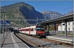 Ein Region Alps RBDe 560  Domino  erreicht den Bahnhof von Martigny.