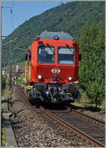 Auf dem letzten verblieben (kurzen) Einspurabschnitt zwischen Ligerz und Twann kurz vor ehemaligen Bahnhof von Ligerz ist der SBB Tm 234 431-5 auf dem Weg in Richtung Biel/Bienne     11.