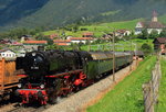 Am 11.09.2016 fährt die 01 202 mit einem Sonderzug bei Silenen die Gotthard-Nordrampe hoch.