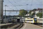 Zu Ollis Bild  Mit dem Diesel-IC durch die Schweiz...  der DB 612 111 verlässt Schaffhausen in Richtung Basel Bad. Bf. 

6. Sept. 2022