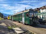 Autour de la voie ferrée / Rund um die eiserne Bahn (Herbstevent 2024) - Der GFM (Historique)  BDe 4/4 141 (Baujahr 1972) ist in Blonay angekommen und wartet auf das Manöver um dann seinen Zug nach Chaulin zurückzufahren. 

7. Sept. 2024