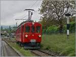 Der  RhB Bernina Bahn ABe 4/4 I N° 35 der Blonay Chamby Bahn verlässt Blonay in Richtung Chamby. 

3. Mai 2025 
