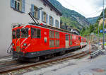 Der Elektrische Zahnradgepäcktriebwagen MGB Deh 4 /4 II - 93 „Oberwald“, ex FO Deh 4/4 II – 93, steht am 02.08.2019 mit ihrem Schöllenenbahn Regionalzug nach Andermatt, im