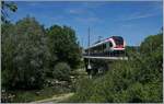 Der SBB RABe 522 209 als RE 18177 auf dem Weg nach Biel/Bienne kurz nach der Abfahrt in Meroux TGV beim Überqueren der 47 Meter langen Bourbeuse Brücke bei Bourogne.