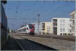 Der Bahnhof von Sugiez ist noch einer der wenigen nicht modernisierten GFM/TPF Stationen, wobei die Arbeiten zum Umbau wohl nicht mehr lange auf sich warten lassen.