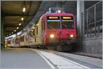 Der weiterhin in TRAVYS - Farben gehaltene SBB RABe 560 384 Domino wartet in Lausanne als S 40 auf die Abfahrt nach Vauderens. Die eher unbekannte Endstation des Zugs ist Baustellenbedingt und von dort geht es im SEV weiter. 

8. Juni 2025